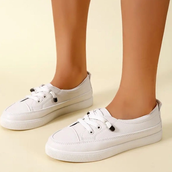 Slip On Sneakers white size 8.5 Casual Low Top Flat Skate Shoes lace comfy nwot - Picture 12 of 12